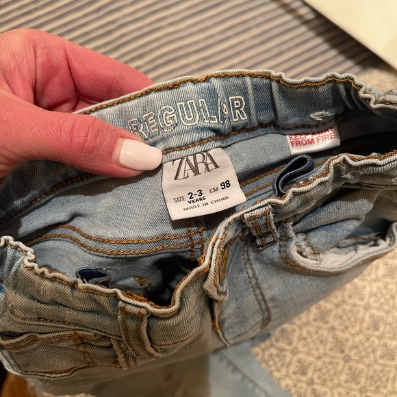 Hudson tee + Zara jeans bundle - Picture 5 of 7